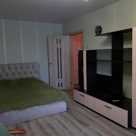 Apartment On Metro Mihalova Minsk Extérieur photo