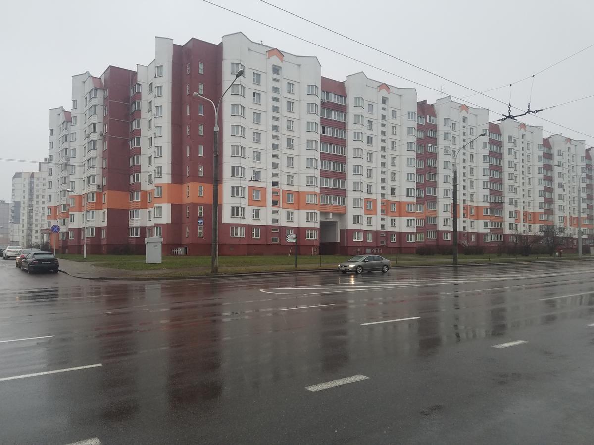 Apartment On Metro Mihalova Minsk Extérieur photo